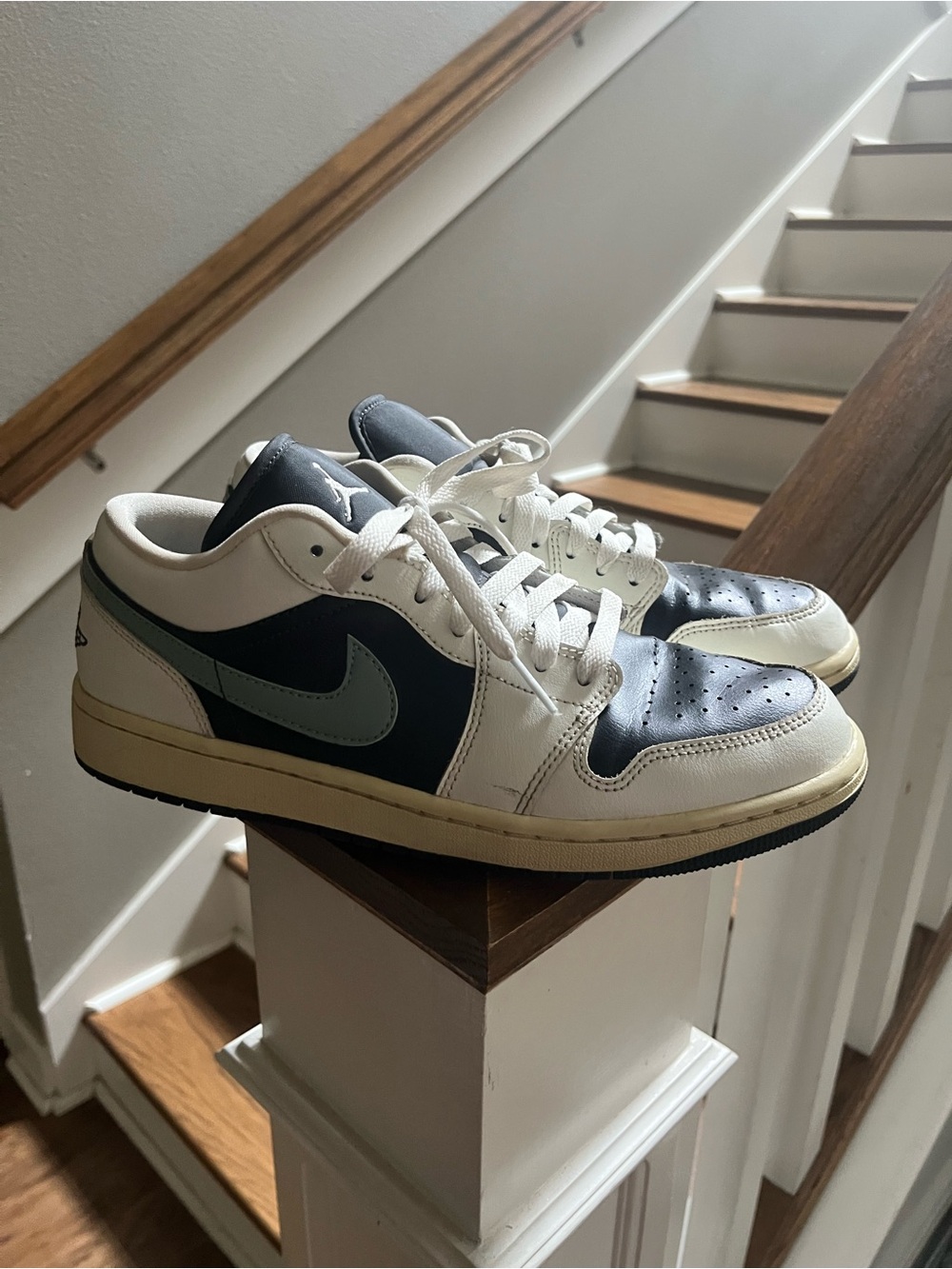 Nike Air Jordan 1 Low in Anthracite/Sail/Legend/Sand/Jade Smoke